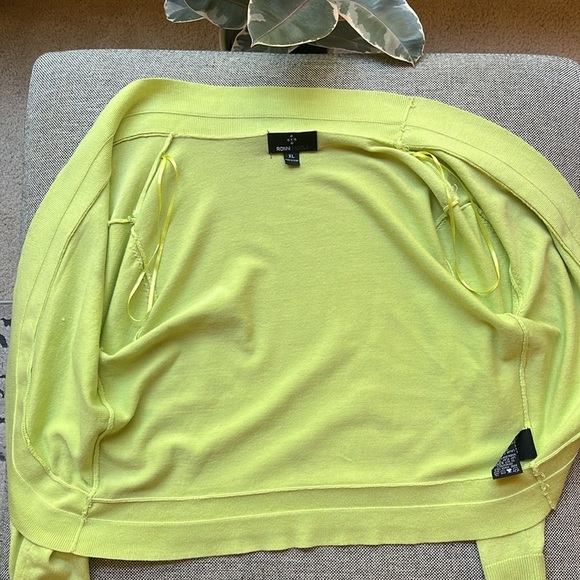 Y2K Ruffle Cardigan In Shade Lime Green, Circa 2007 Size: XL - Picture 15 of 16